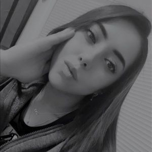 Meet your Posher, Lorena